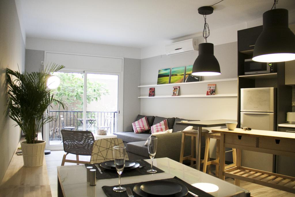 Idyllic Apartment With Terrace บาร์เซโลนา ห้อง รูปภาพ